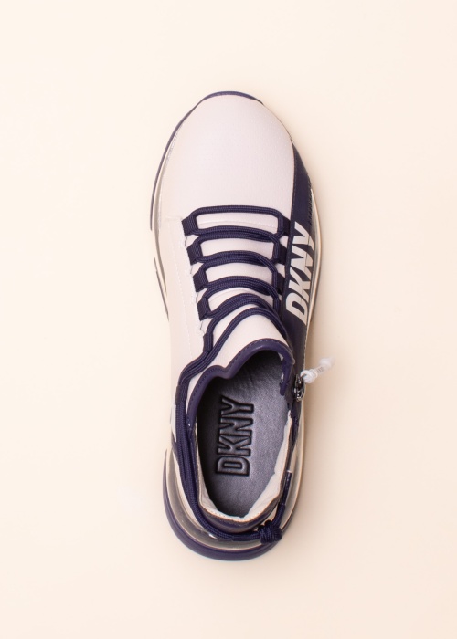 DKNY vabaajajalatsid Tokyo