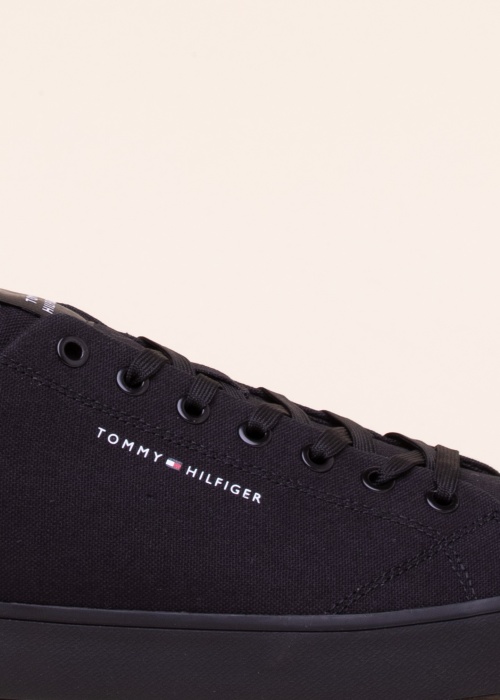 Tommy Hilfiger tennised