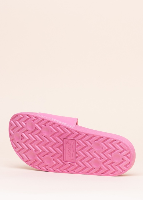 Шлёпанцы для бассейна June Batwing Patch S Levi's