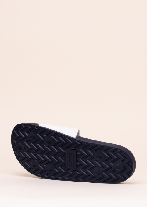 Шлёпанцы для бассейна June Batwing Patch Levi's