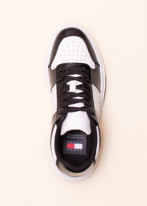 Tommy Jeans vabaajajalatsid