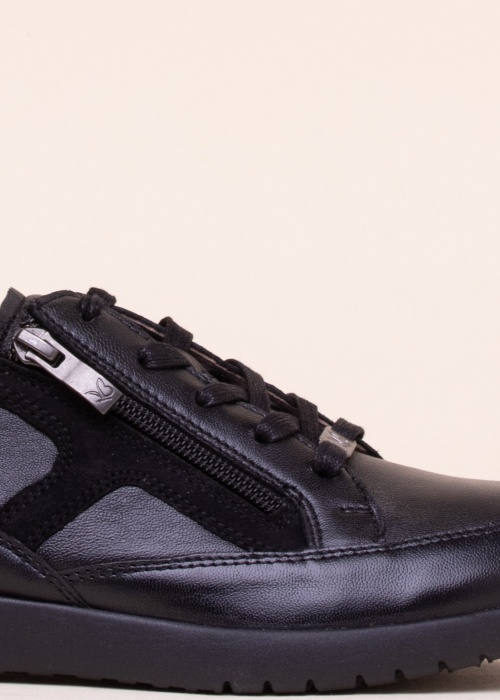 Кроссовки Caprice