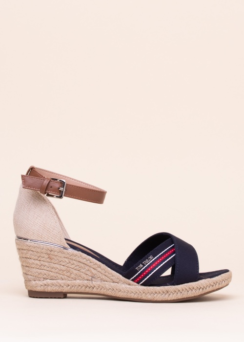 Tom Tailor lahtised kingad