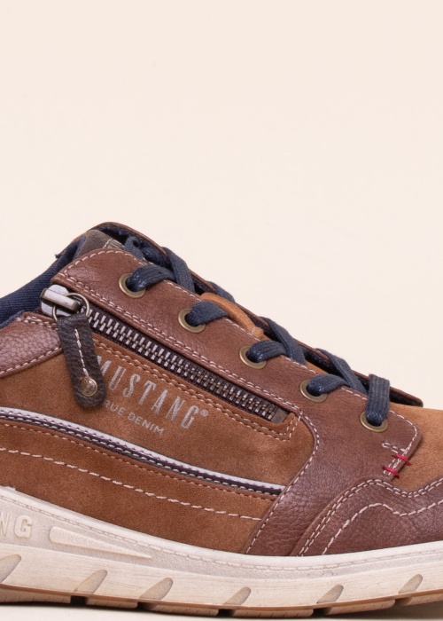 Кроссовки Mustang