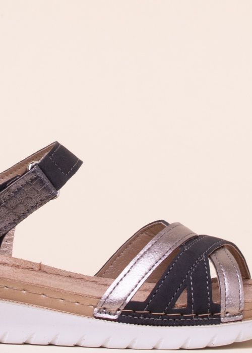 Inblu lahtised kingad Cantu