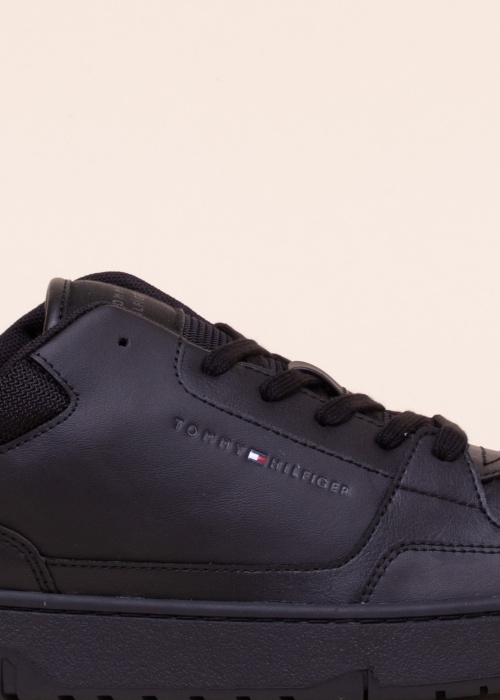 Tommy Hilfiger tennised