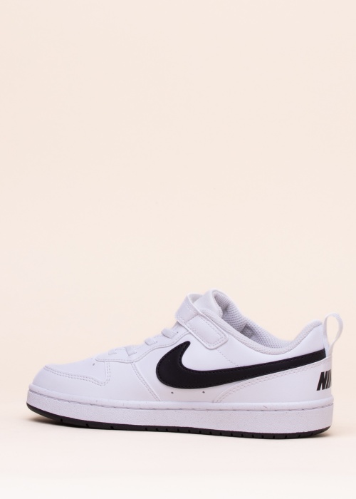 Nike tennised Court Borough