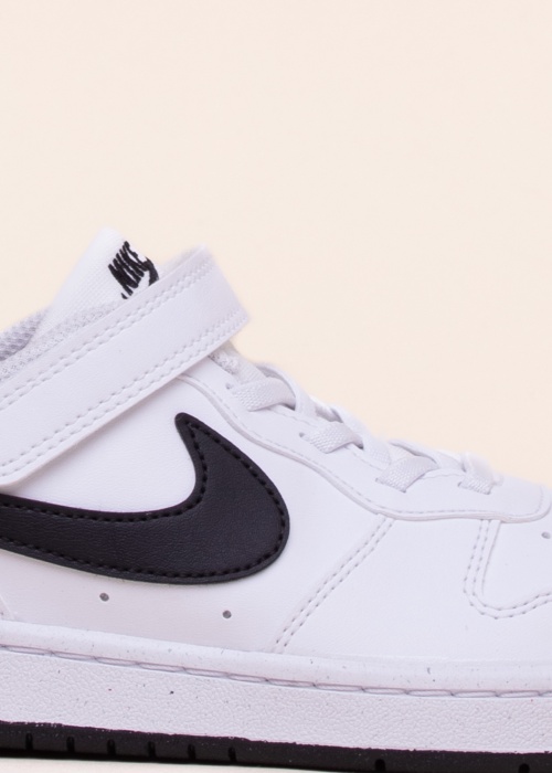 Nike tennised Court Borough