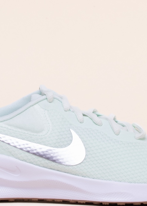 Беговые кроссовки Revolution 7 Nike