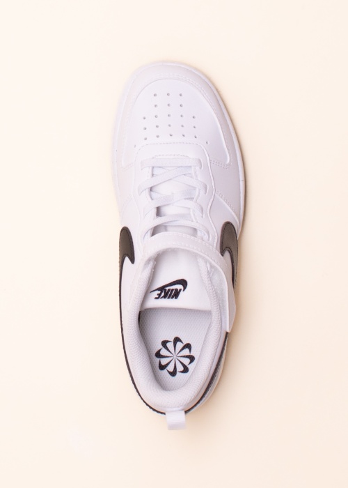 Nike tennised Court Borough