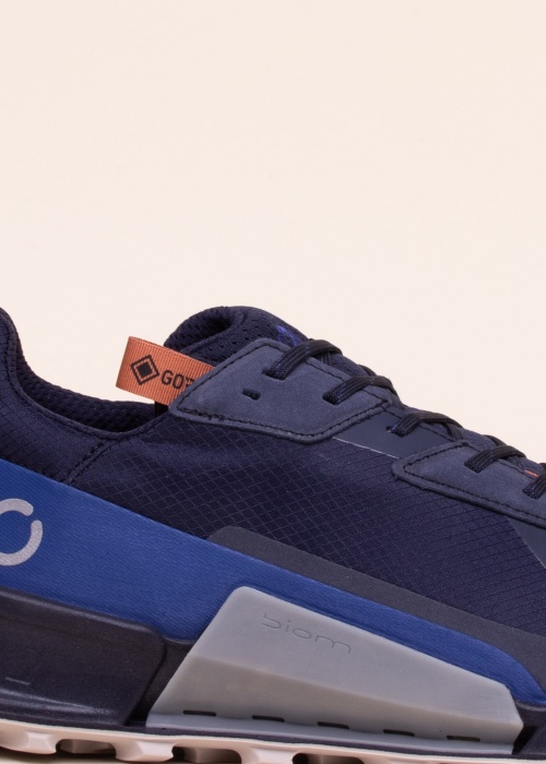 Ecco matkajalatsid Biom 2.1 Country