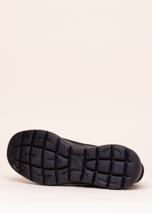 Skechers vabaajajalatsid