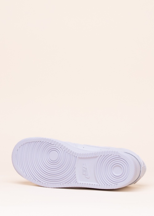 Тенниски Court Vision Nike