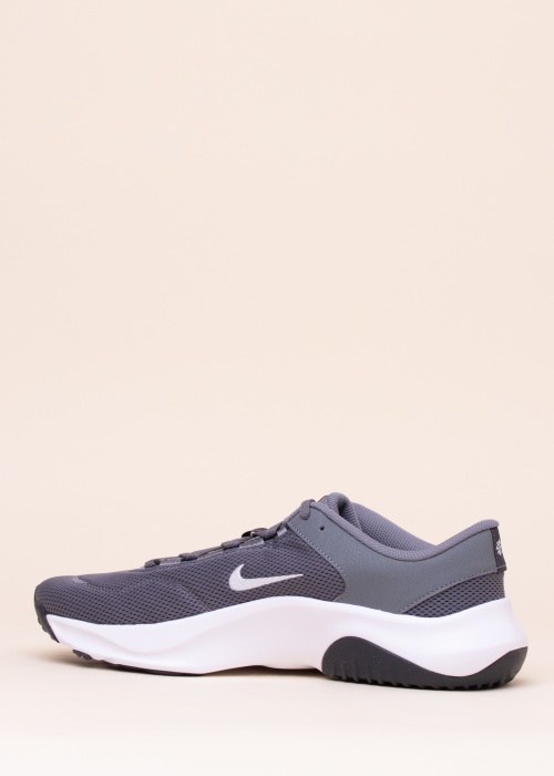 Тренировочные кроссовки Legend Essential 3 Nn Nike