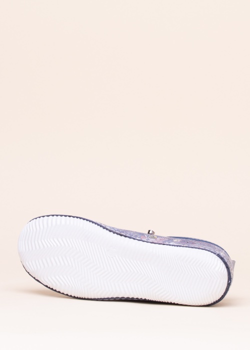 Кроссовки Cosmos