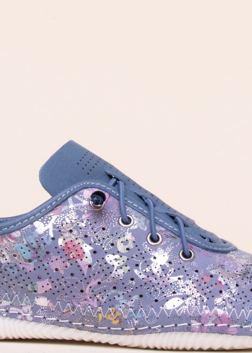 Кроссовки Cosmos