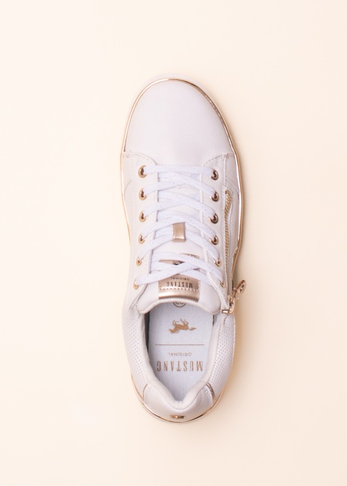 Тенниски Mustang