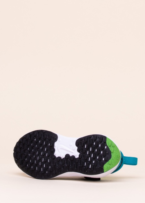 Беговые кроссовки Revolution 7 Nike