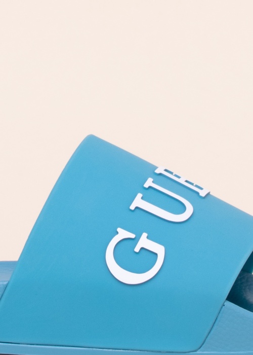 Шлёпанцы для бассейна Guess