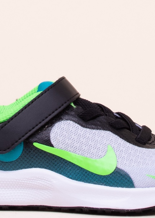 Беговые кроссовки Revolution 7 Nike