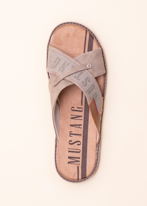 Mustang sandaalid