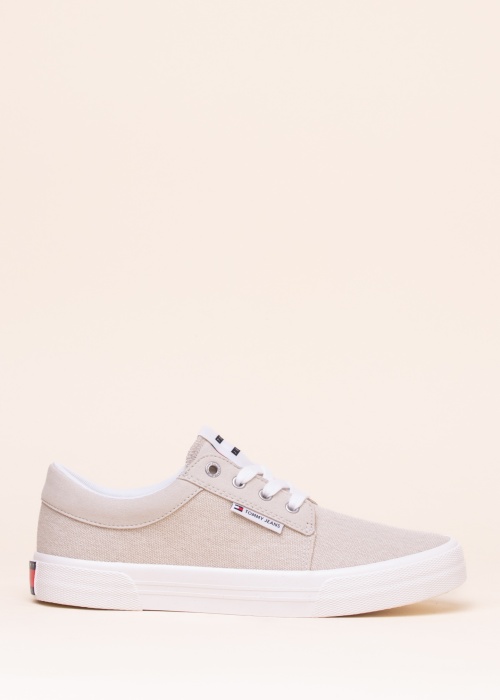Tommy Jeans tennised