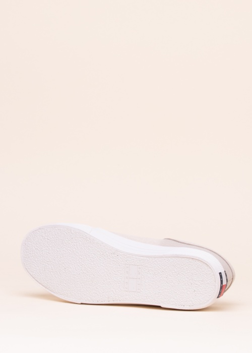 Tommy Jeans tennised