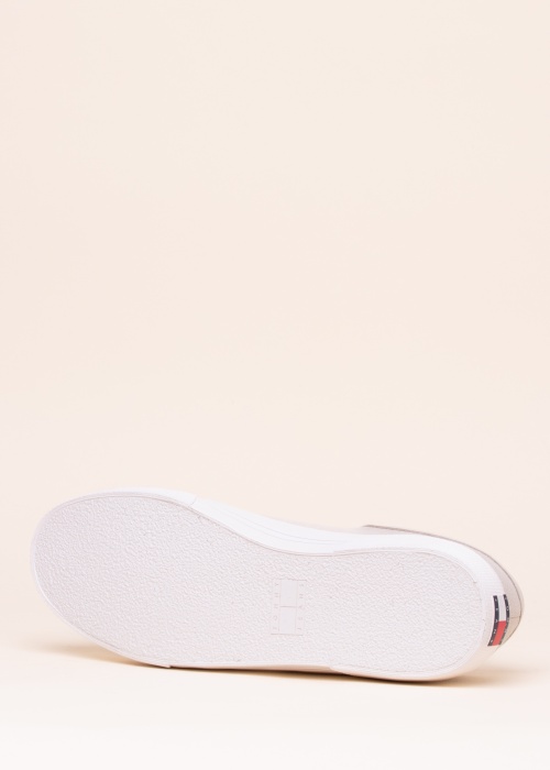 Tommy Jeans tennised