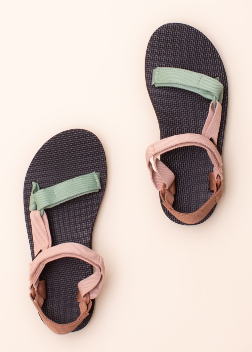 Сандалии Teva