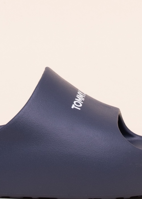 Tommy Jeans basseiniplätud