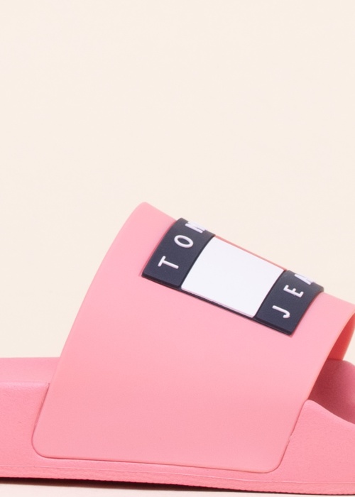 Tommy Jeans basseiniplätud