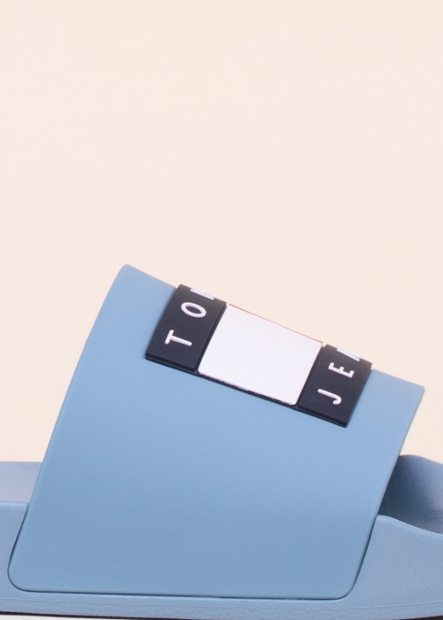 Tommy Jeans basseiniplätud