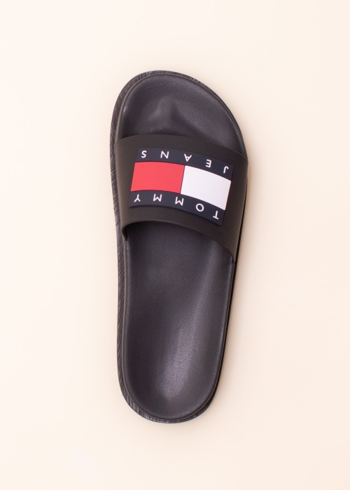 Tommy Jeans basseiniplätud