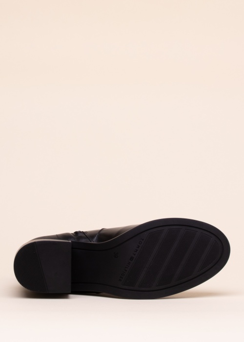 Tommy Hilfiger poolsaapad