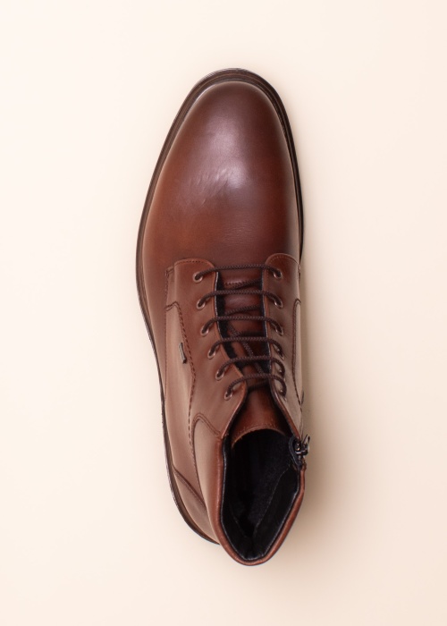 Lloyd talvesaapad Vine