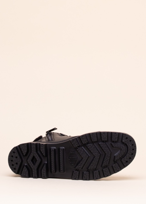 Palladium poolsaapad