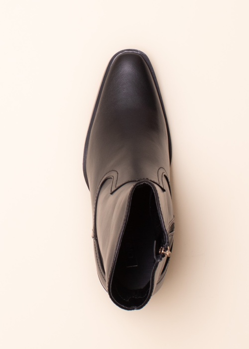 Only poolsaapad Brooke-1