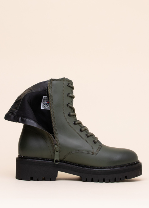 Tommy Jeans poolsaapad