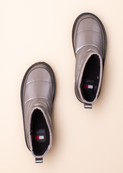 Tommy Jeans poolsaapad