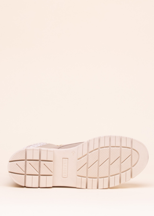 Tommy Hilfiger poolsaapad