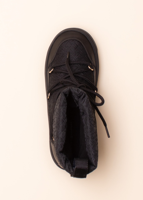 Tommy Hilfiger poolsaapad