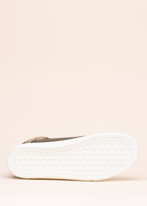 Lee Cooper poolsaapad