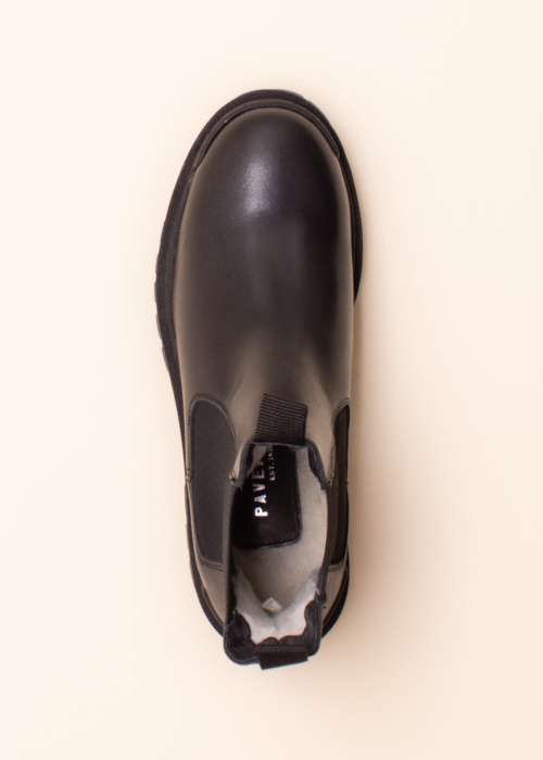 Pavement poolsaapad Malou