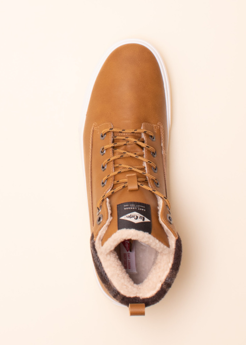 Lee Cooper poolsaapad