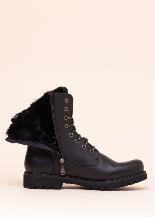 Panama Jack poolsaapad