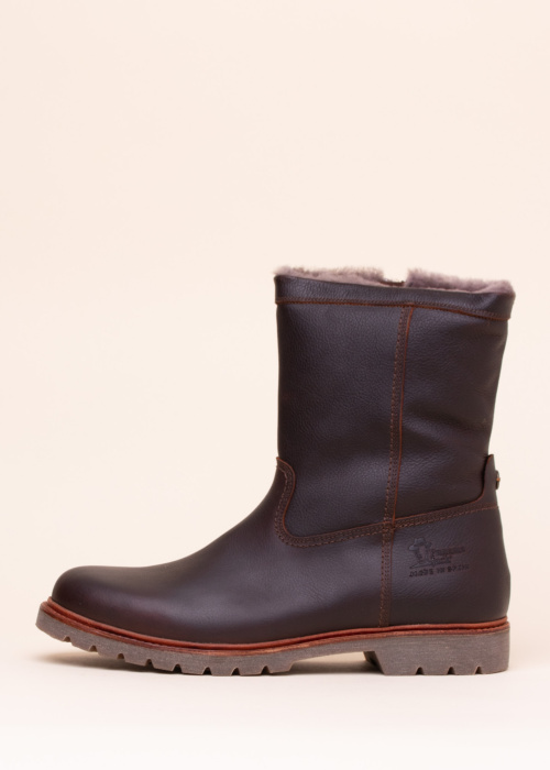 Panama Jack poolsaapad