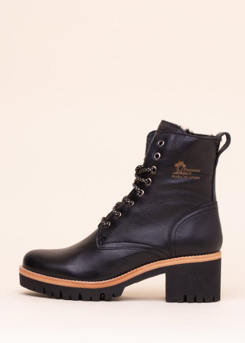 Panama Jack poolsaapad