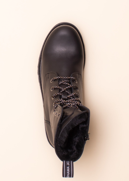 Panama Jack poolsaapad