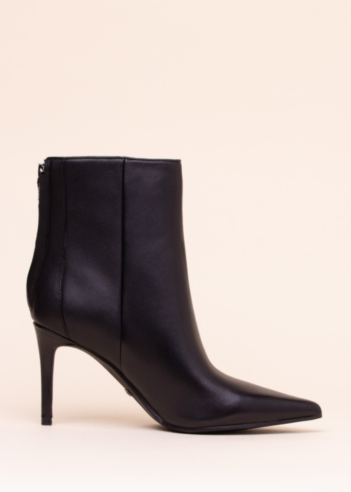 Guess poolsaapad Feyly