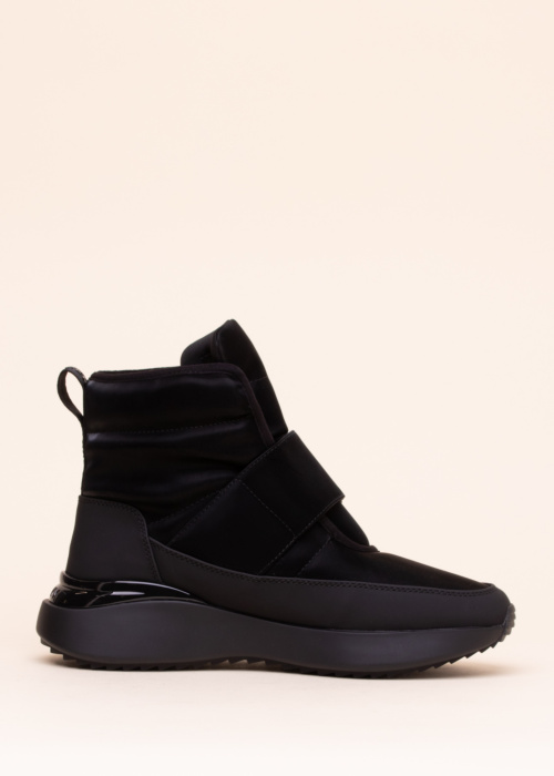 DKNY poolsaapad Zerene